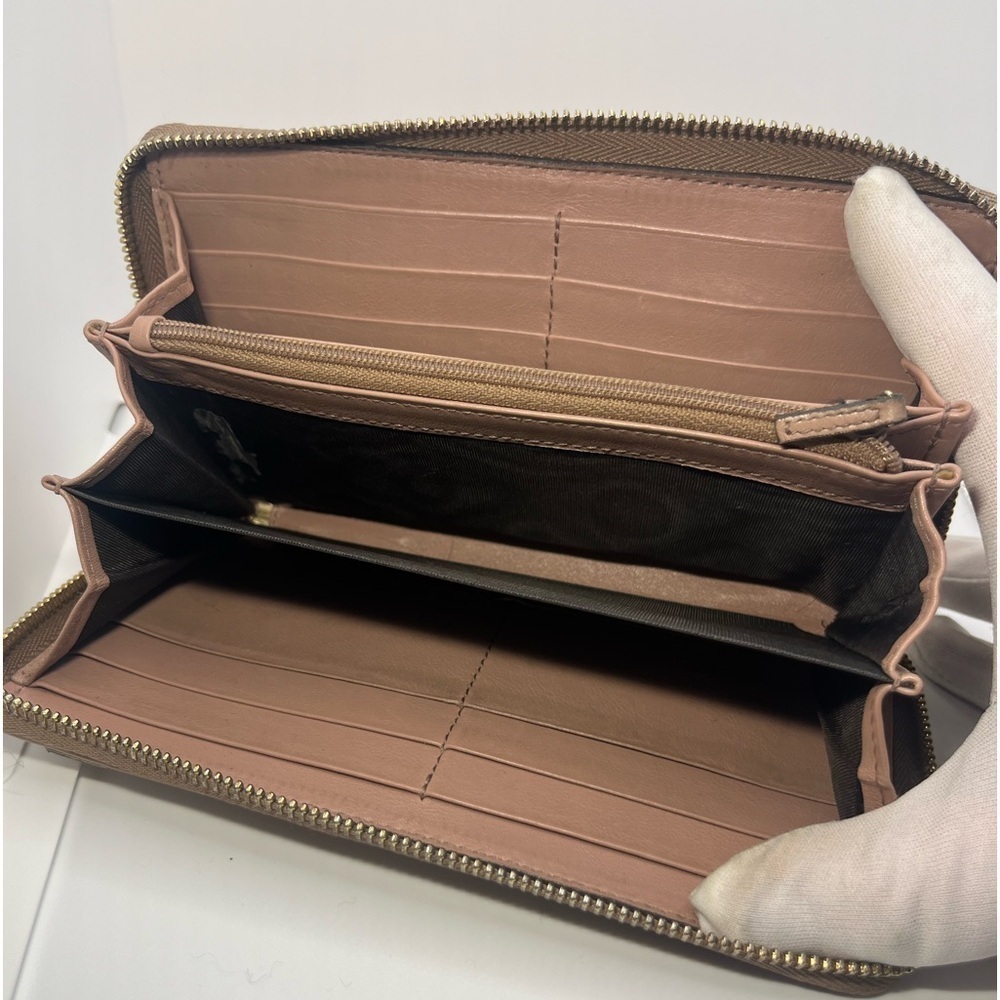 GUCCI Micro Guccisima Patent Leather Zip Around Wallet, Beige/Nude EUC - Picture 15 of 17
